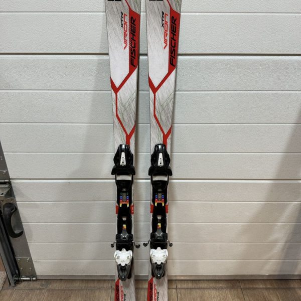 Fischer XTR Viron 145cm carving síléc