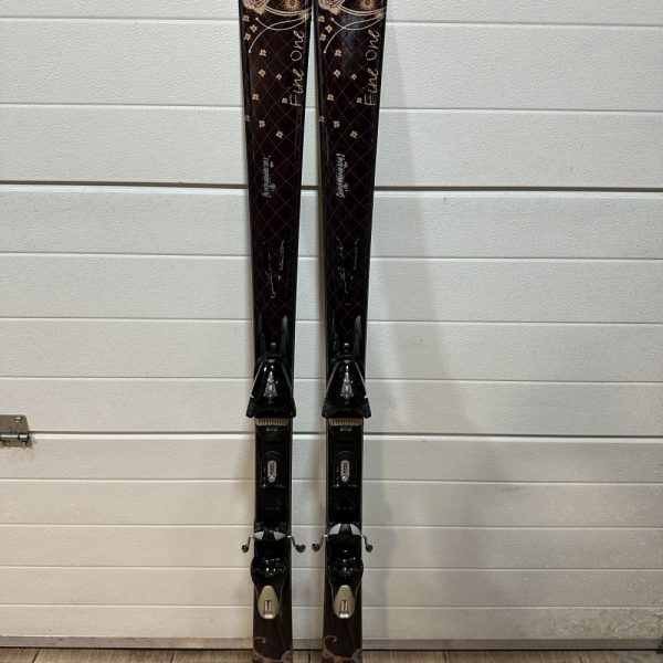 Head Fine One 156cm carving síléc