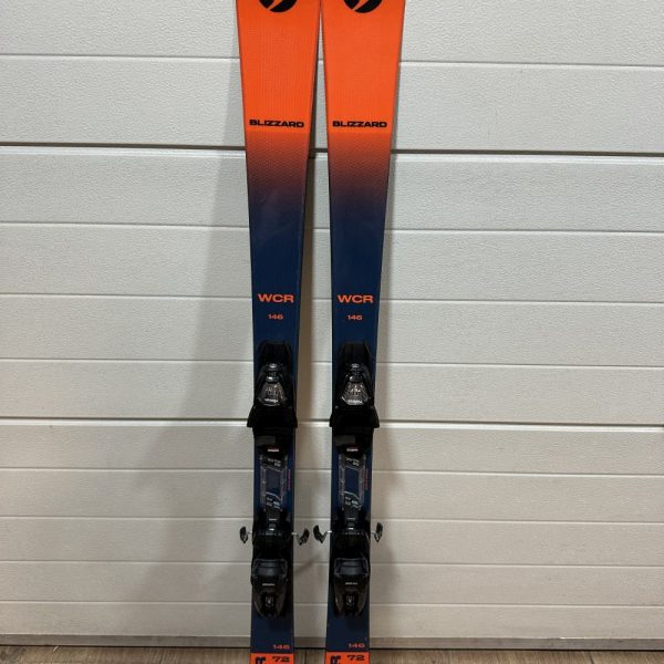 Blizzard WCR 72 146cm carving síléc
