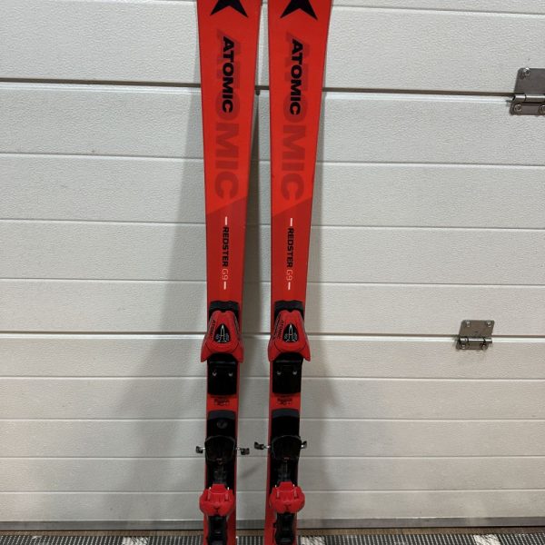 Atomic Redster G9 Rocker 138cm carving síléc