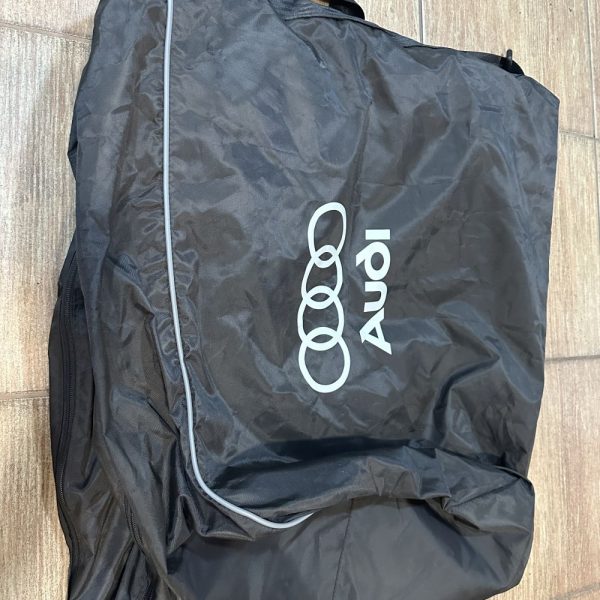 Audi sízsák , síléc táska , snowboard zsák