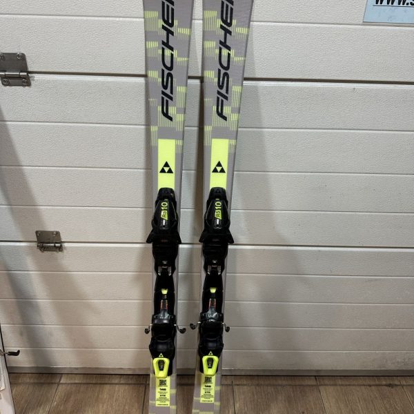 Fischer RC4 XTR 145cm carving síléc Grip Walk