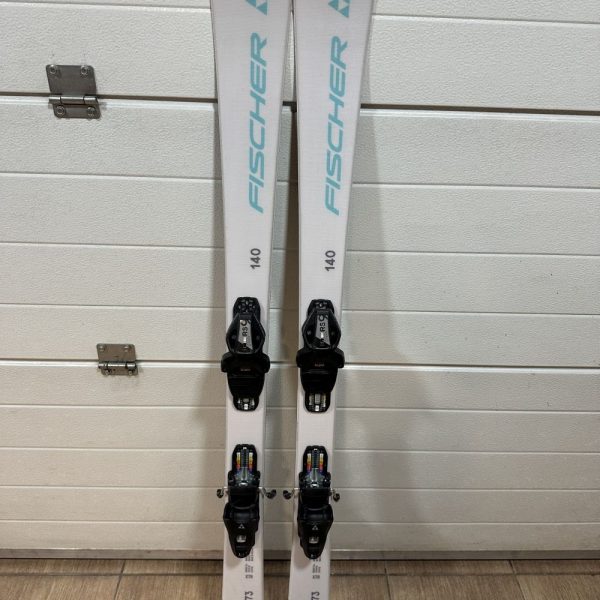 Fischer RC One Lite 73 XTR 140cm carving síléc