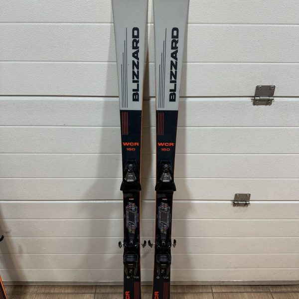 Blizzard WCR 72 160cm carving síléc