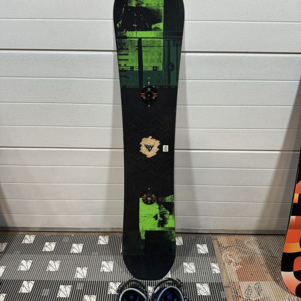 Burton Progression 150cm snowboard kötéssel