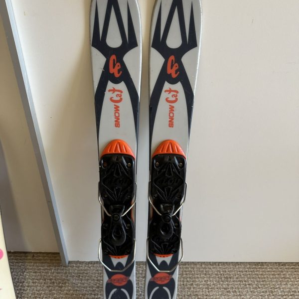 Escape Snowblade 88cm carving síléc