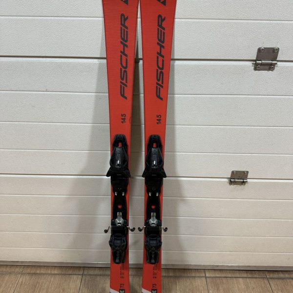 Fischer RC One 73 XTR 145cm carving síléc