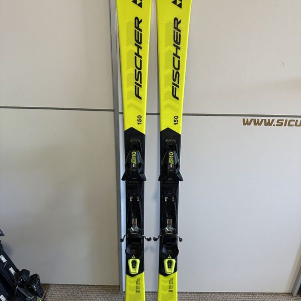 Fischer RC4 XTR 150cm carving síléc