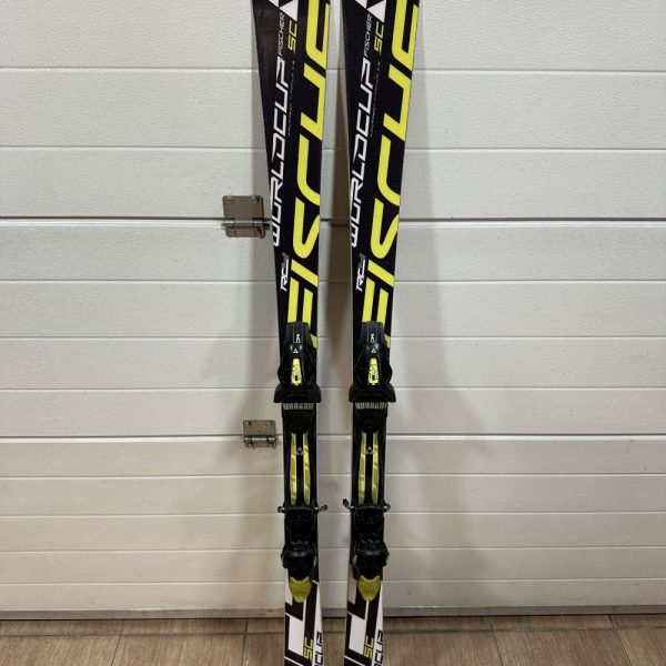 Fischer RC4 Worldcup SC 165cm carving síléc