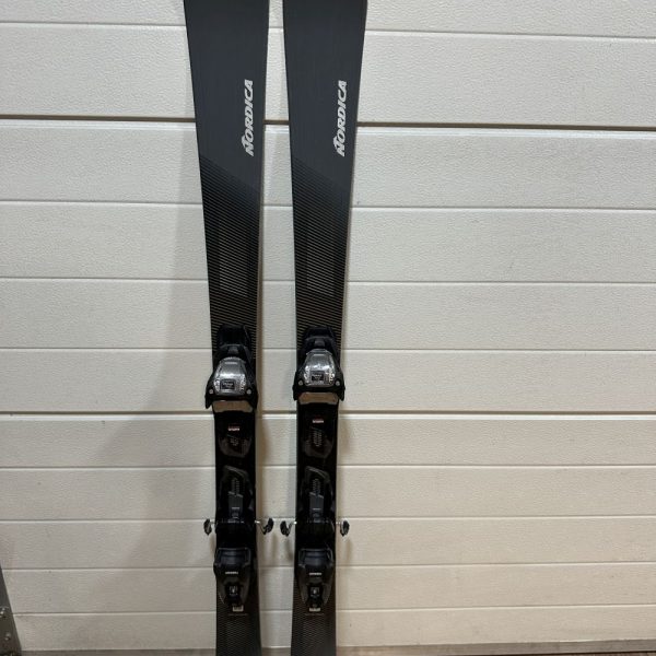Nordica Belle 72 Ti 138cm carving síléc