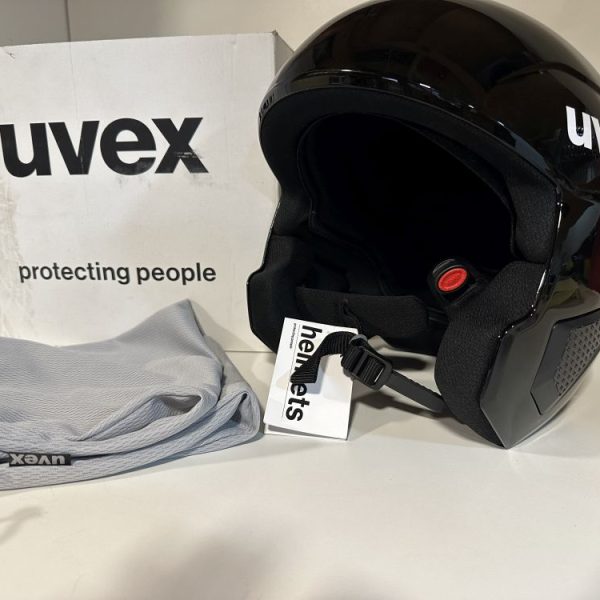 Uvex Invictus All Black sísisak , síbukó 60-61cm ÚJ