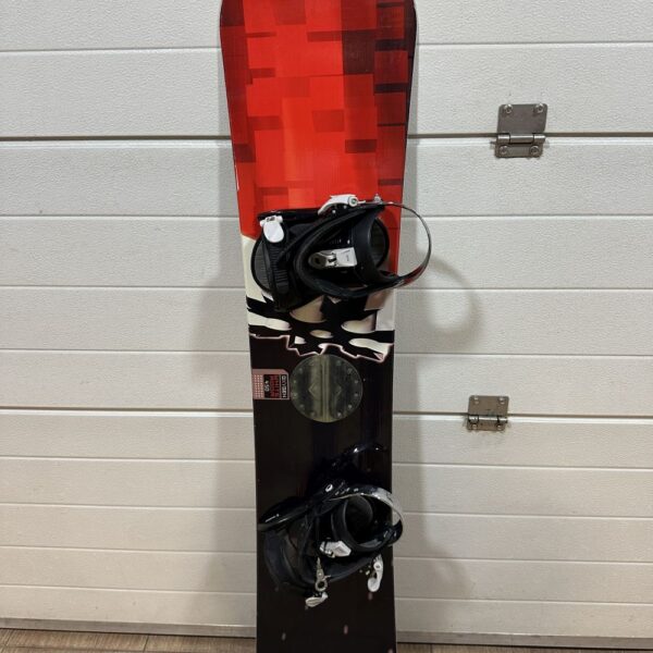 Oxygen White Roon 450 145cm snowboard kötéssel