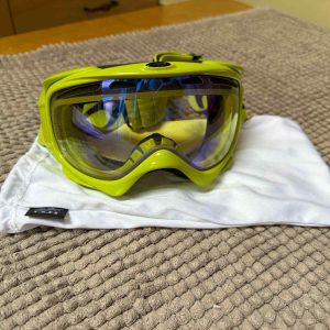 oakley-felnott-siszemuveg-2fac_1_big.jpg